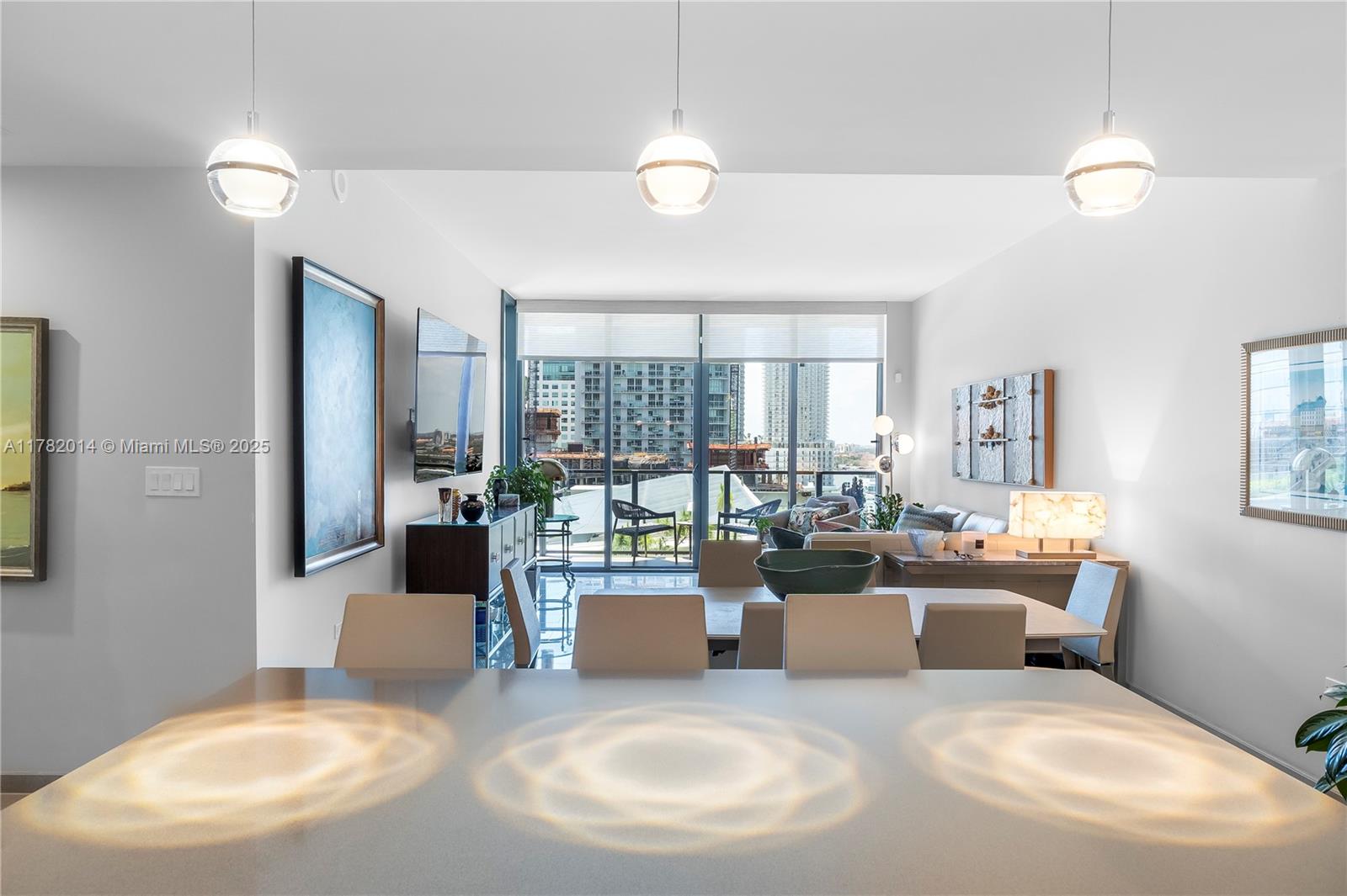 REACH CONDO - Residential