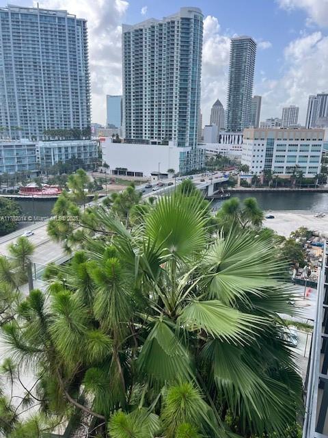 REACH CONDO - Residential