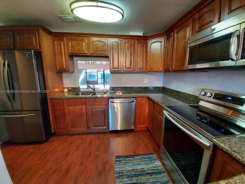20033 NE 2nd Pl Miami FL 33179