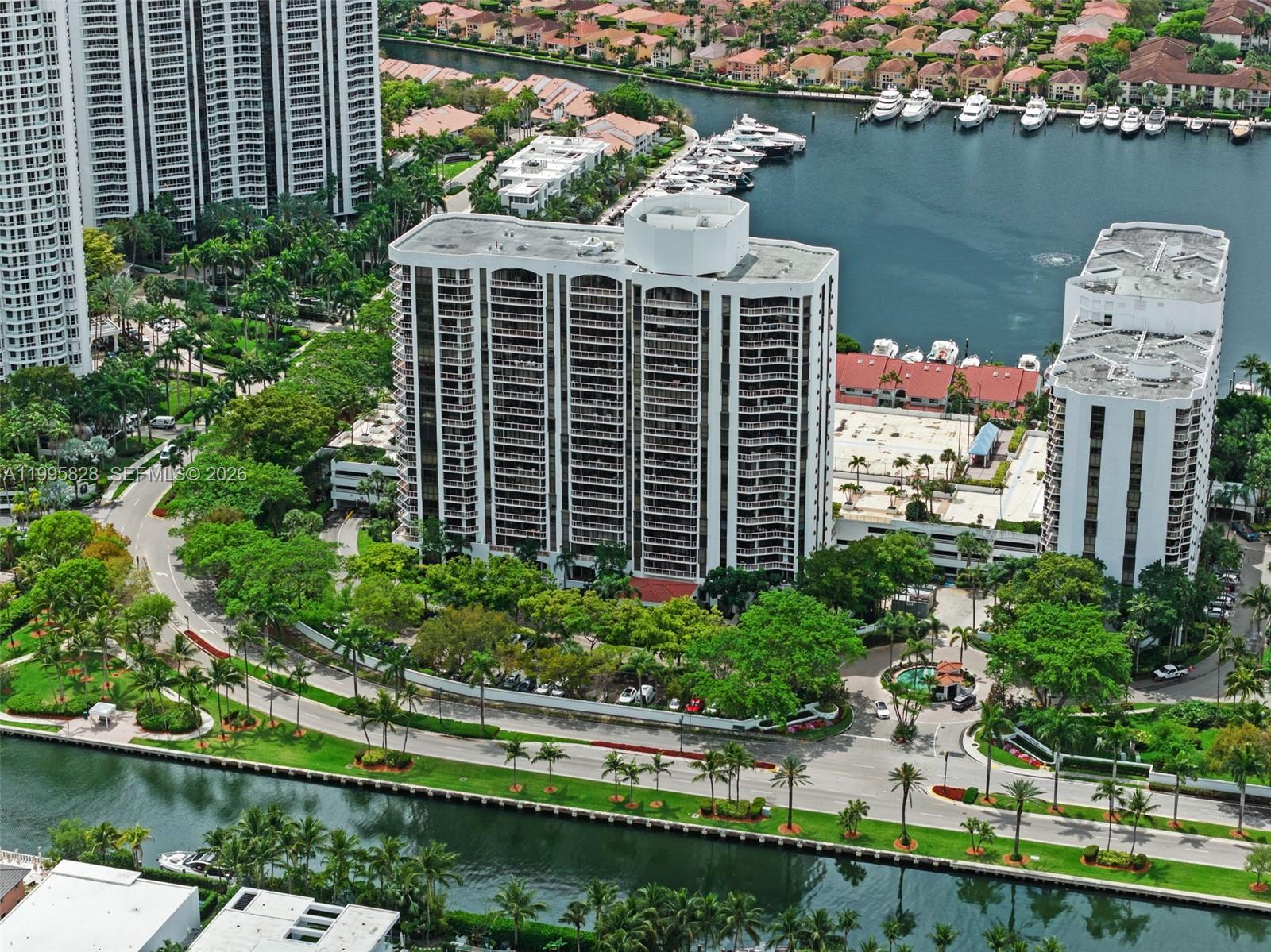 HARBORSIDE - Residential