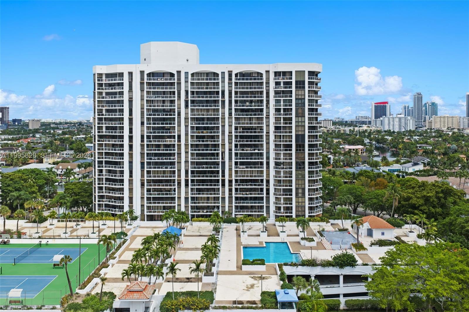 HARBORSIDE - Residential