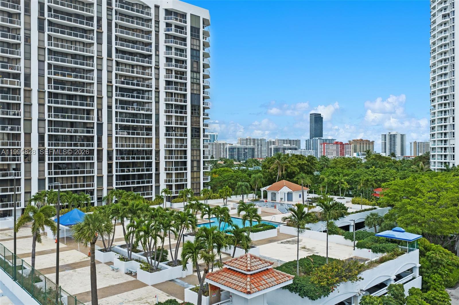 HARBORSIDE - Residential