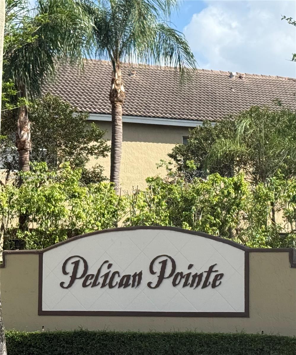 Rental Property at 308 Sw 120th Ave, Pembroke Pines, Miami-Dade County, Florida - Bedrooms: 2 
Bathrooms: 3  - $2,600 MO.