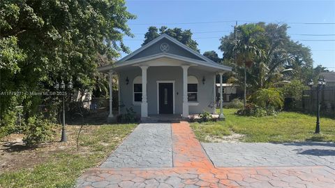 2218 Harding St Hollywood FL 33020