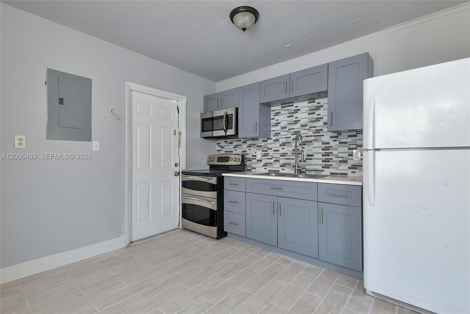 RIVIERA BEACH HEIGHTS ADD - Residential