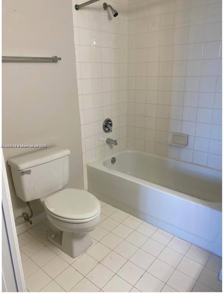 THE YACHT CLUB AT AVENTUR - Residential