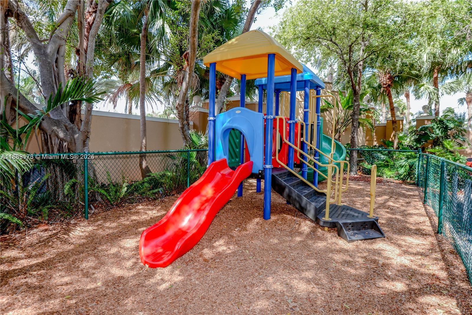 THE YACHT CLUB AT AVENTUR - Residential