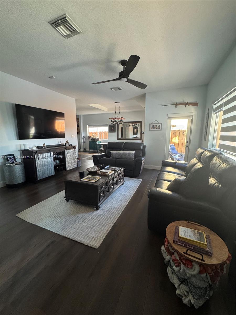 LAKES BY THE BAY DAY - Residential Lease