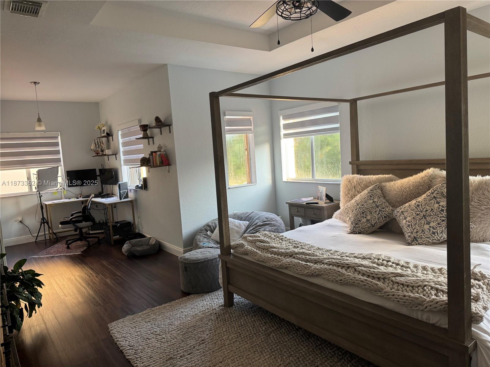 LAKES BY THE BAY DAY - Residential Lease