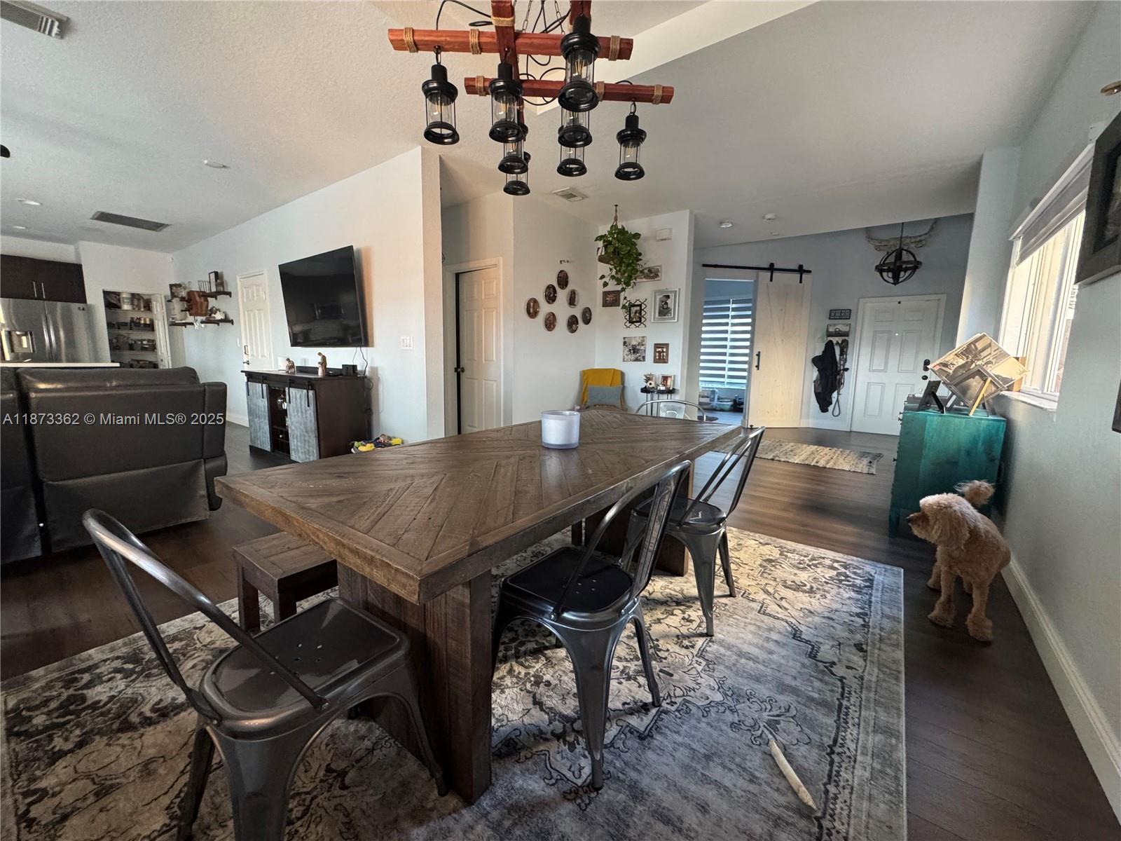 LAKES BY THE BAY DAY - Residential Lease