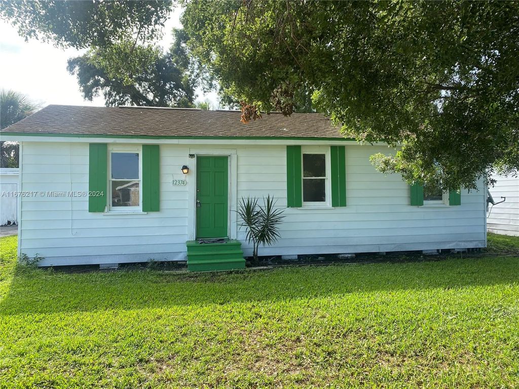 Photo of 12374 Lakeshore Dr #12374, Canal Point, FL 33438 (MLS # A11676217)