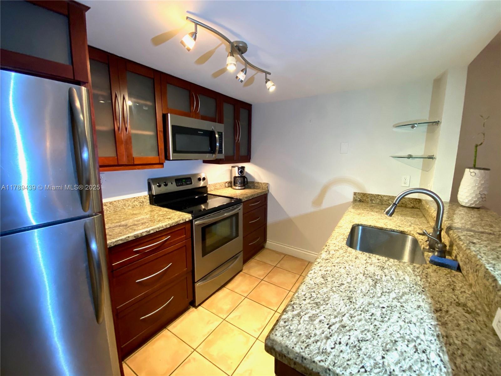 Rental Property at 4530 Sw 68th Ct Cir 2, Miami, Broward County, Florida - Bedrooms: 2 
Bathrooms: 3  - $2,350 MO.