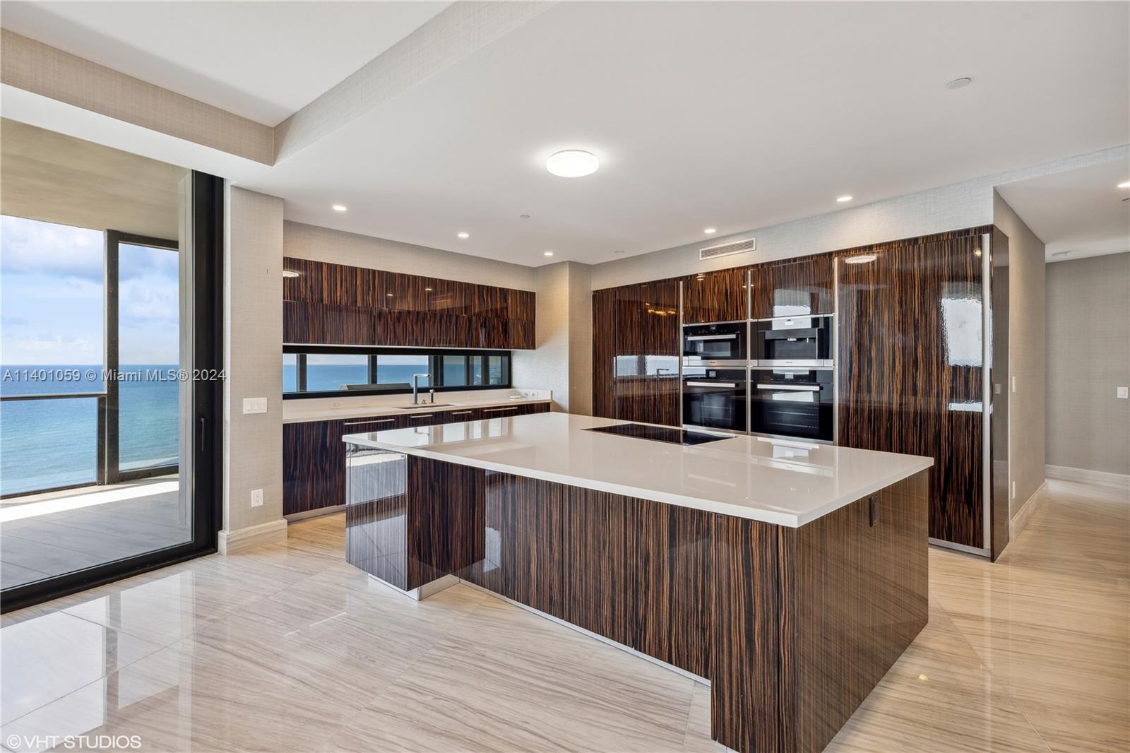18555 COLLINS AVENUE COND - Residential