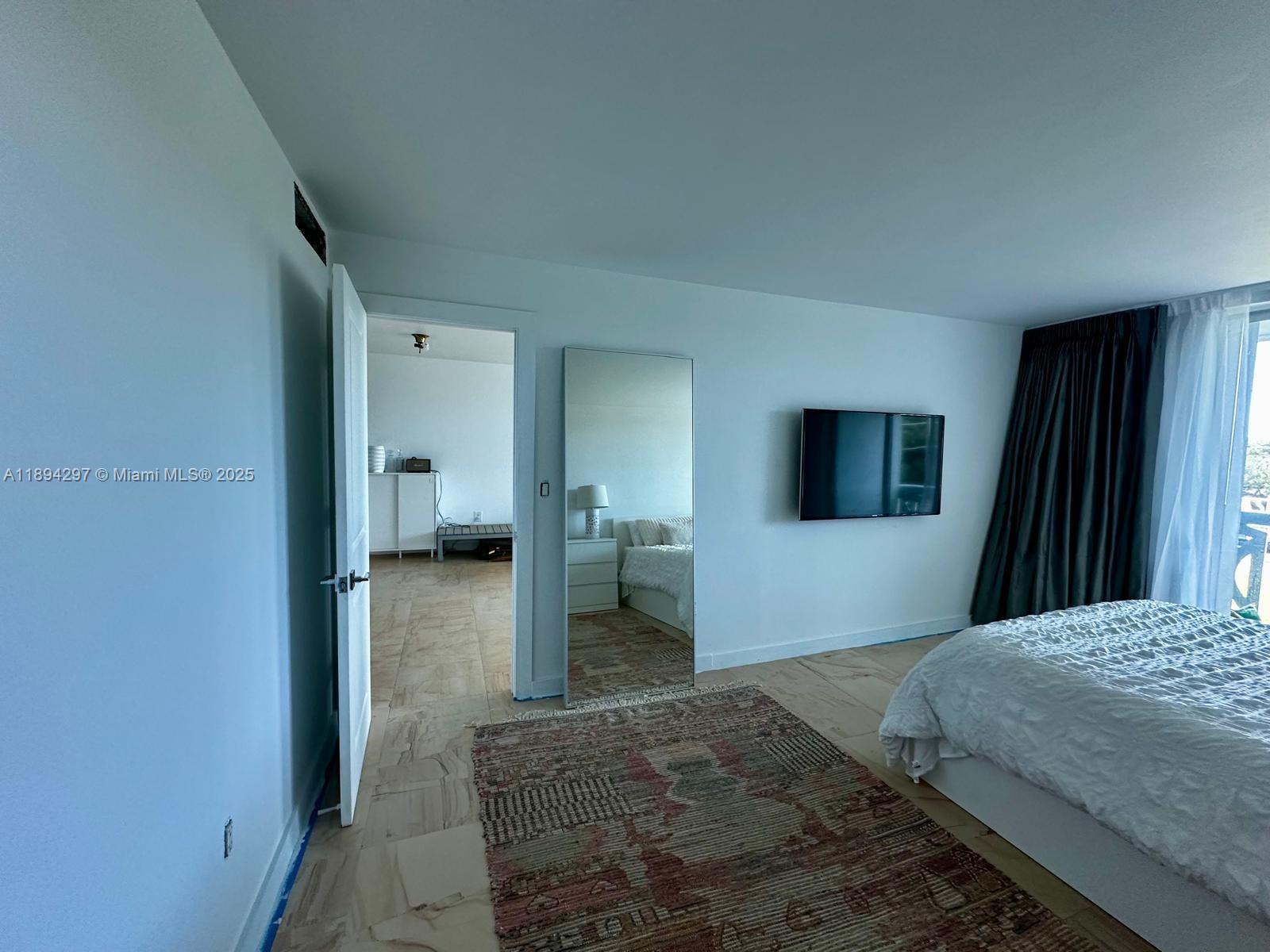 HARDING HALL CONDOMINIUM - Residential