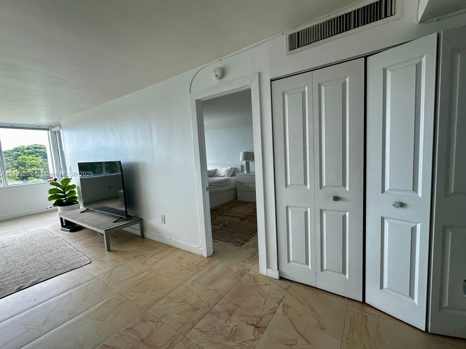 HARDING HALL CONDOMINIUM - Residential
