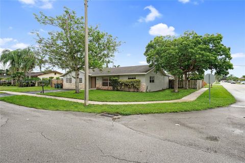 Photo of 1000 NW 17th Ave, Boca Raton, FL 33486 (MLS # A11880318)
