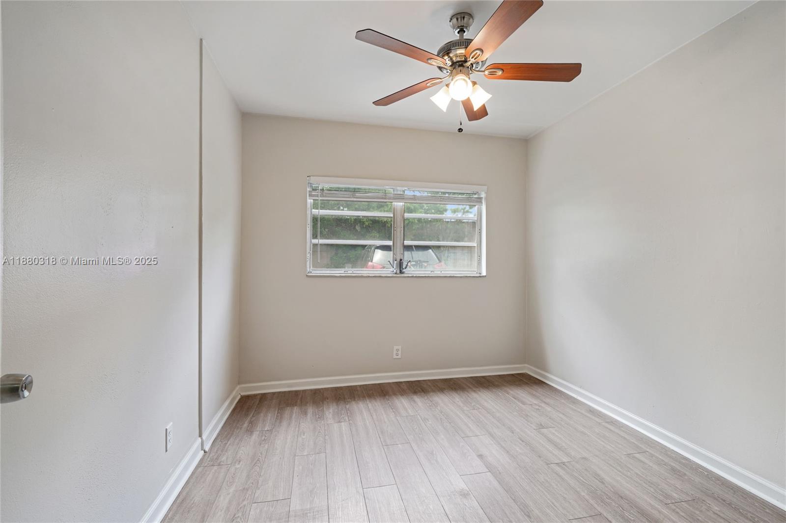 COUNTRY CLUB VILLAGE SEC - Residential