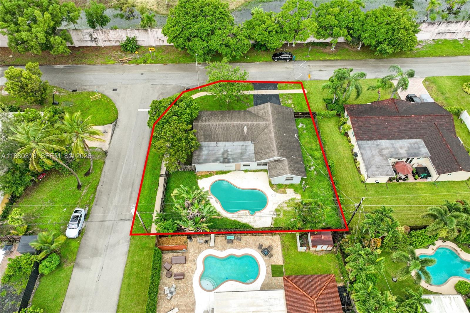 COUNTRY CLUB VILLAGE SEC - Residential