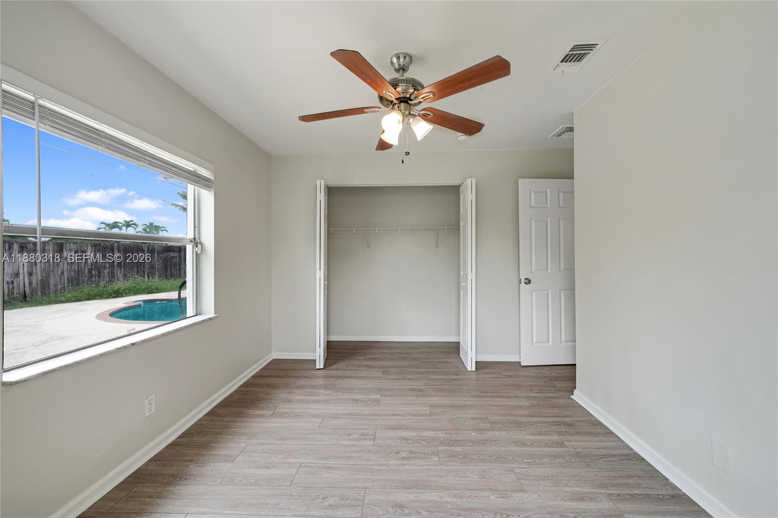 COUNTRY CLUB VILLAGE SEC - Residential