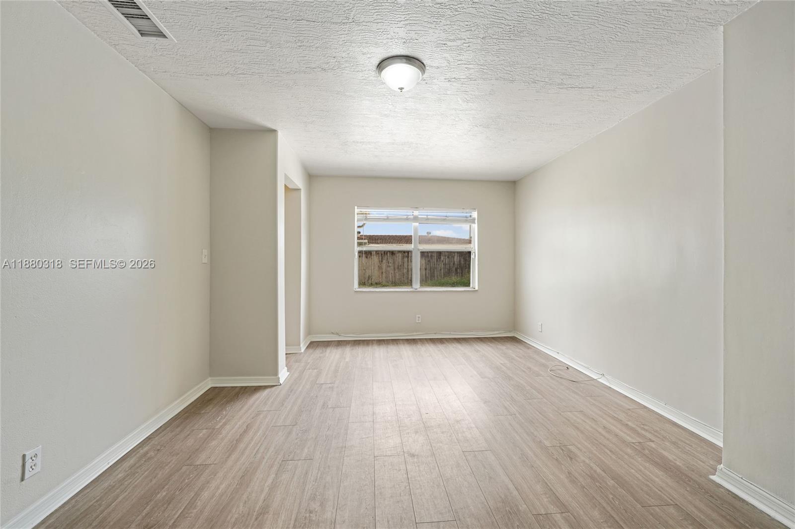 COUNTRY CLUB VILLAGE SEC - Residential