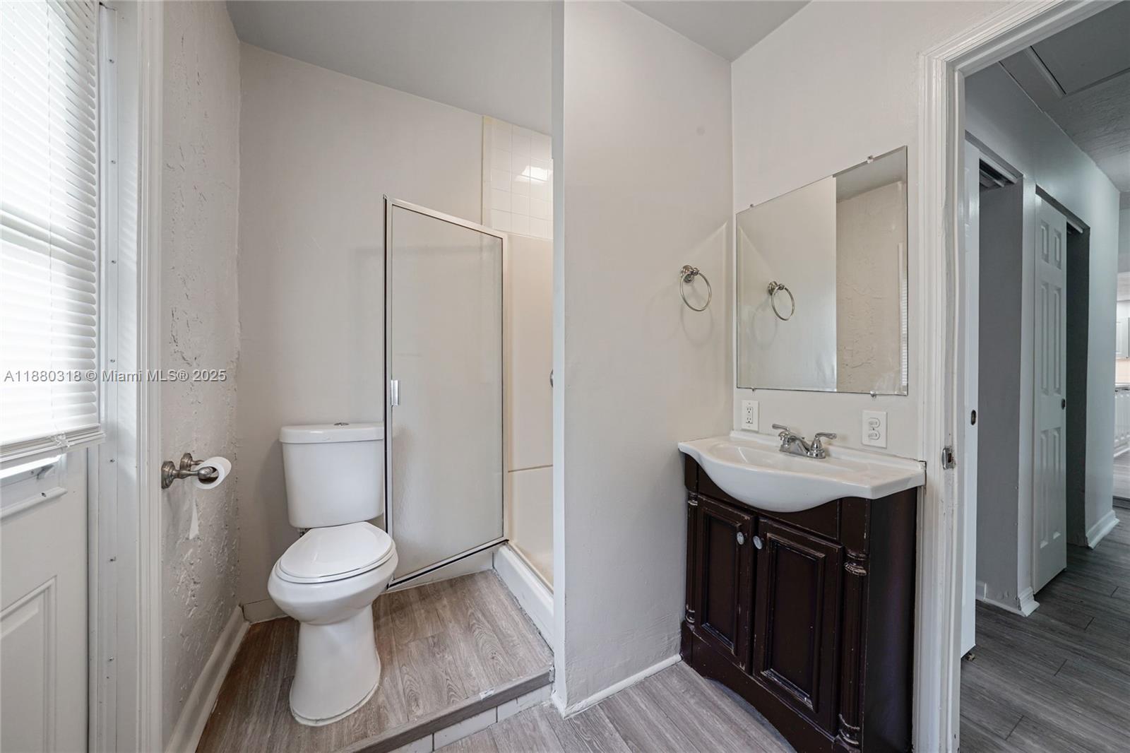 COUNTRY CLUB VILLAGE SEC - Residential