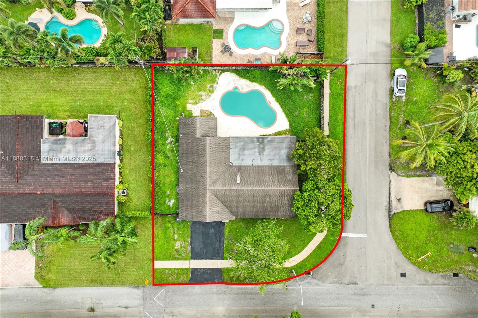 COUNTRY CLUB VILLAGE SEC - Residential