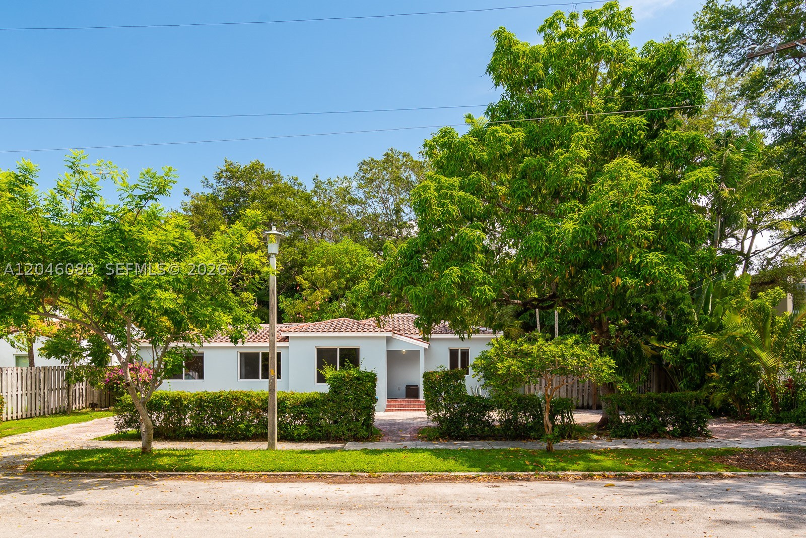 Photo 1 of 14 — 2215 Tequesta Ln, Miami, FL 33133