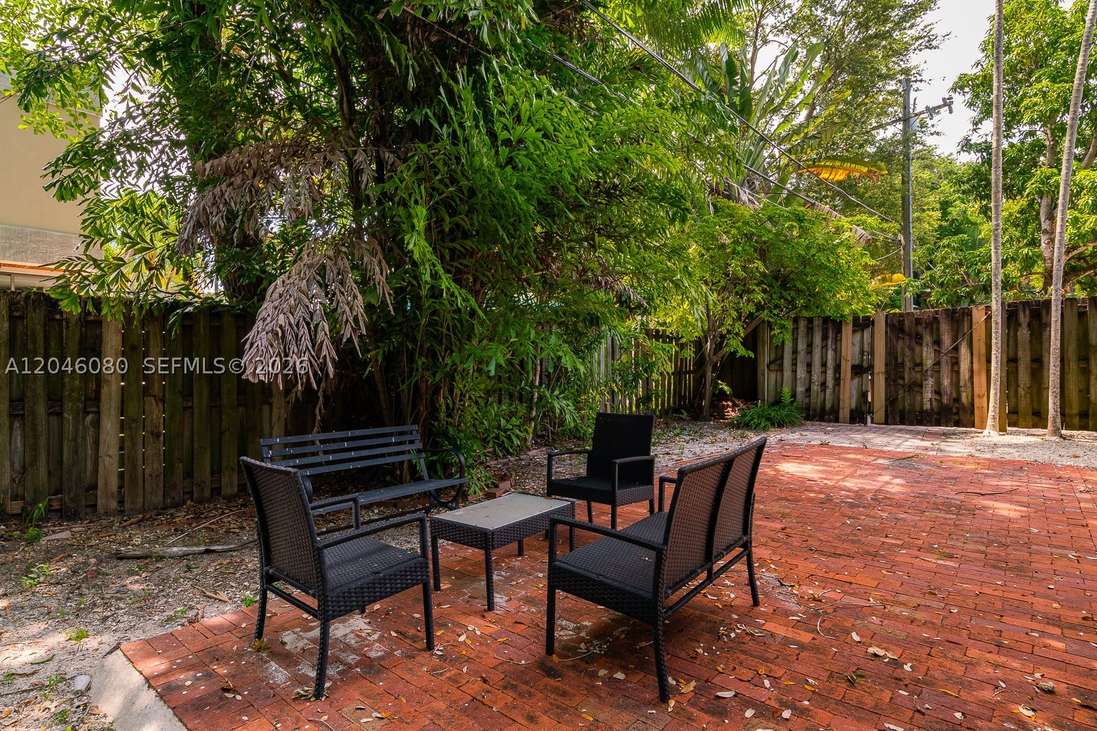 2215 Tequesta Ln