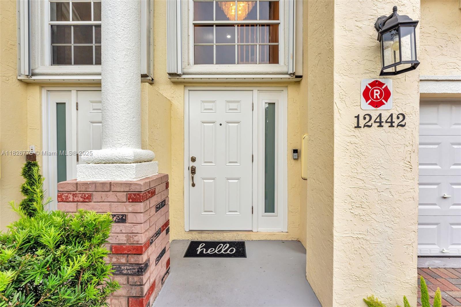 12442 NW 10th Ct C-14, Coral Springs, FL, 33071/$430,000 1 12442 NW 10th Ct C-14