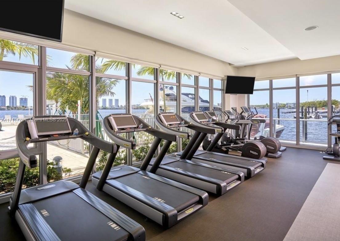 MARINA PALMS RESIDENCES N - Residential