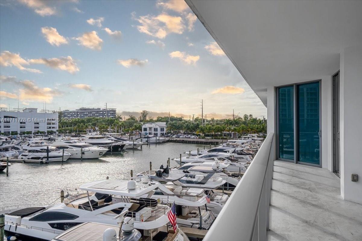 MARINA PALMS RESIDENCES N - Residential