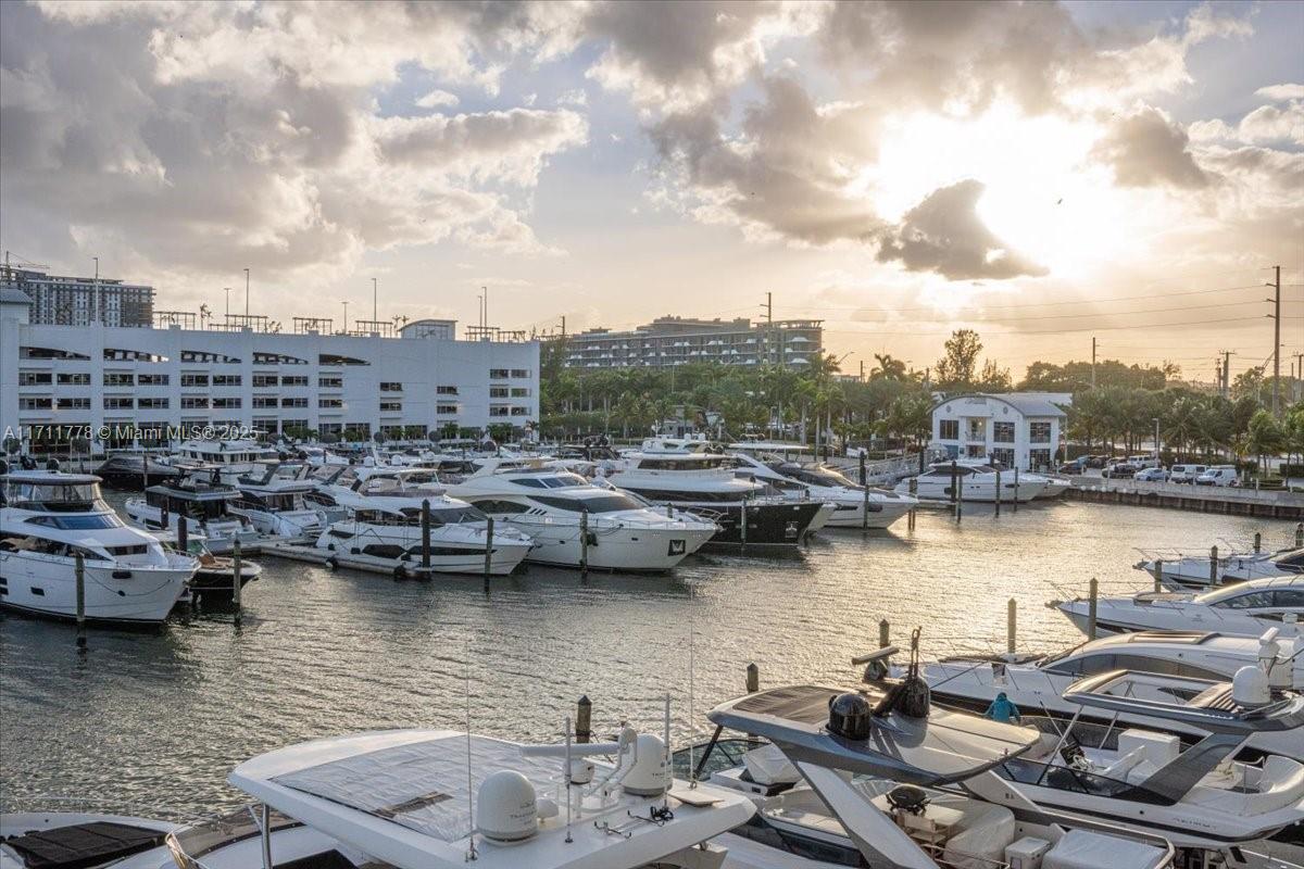 MARINA PALMS RESIDENCES N - Residential