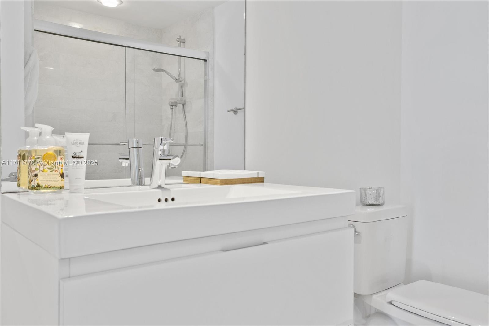 MARINA PALMS RESIDENCES N - Residential