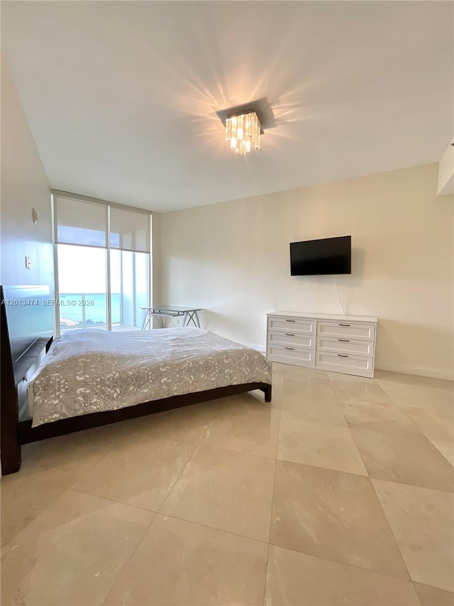 TDR TOWER I CONDO - Residential