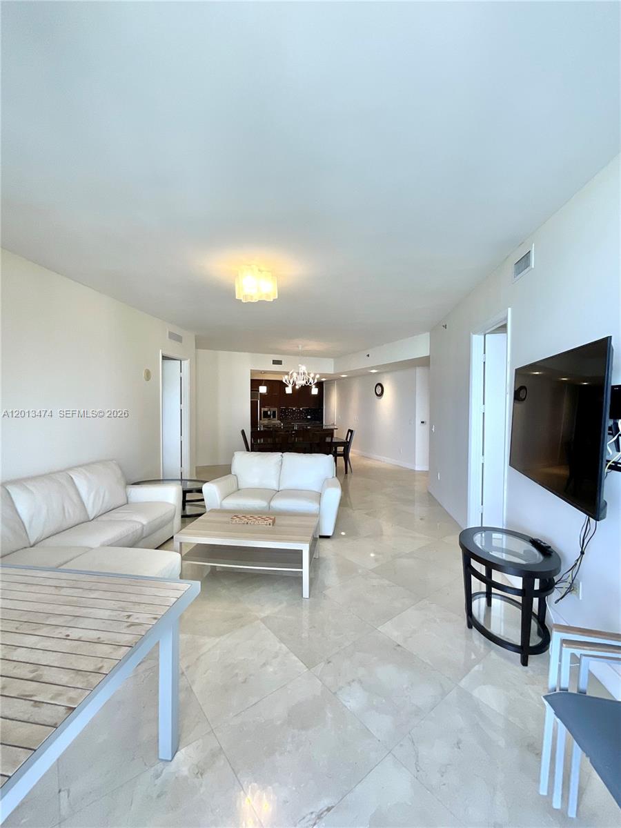 TDR TOWER I CONDO - Residential