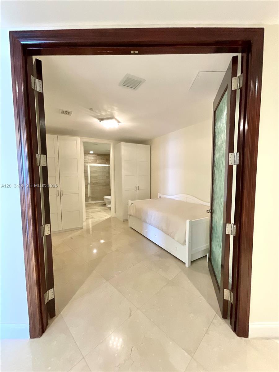 TDR TOWER I CONDO - Residential