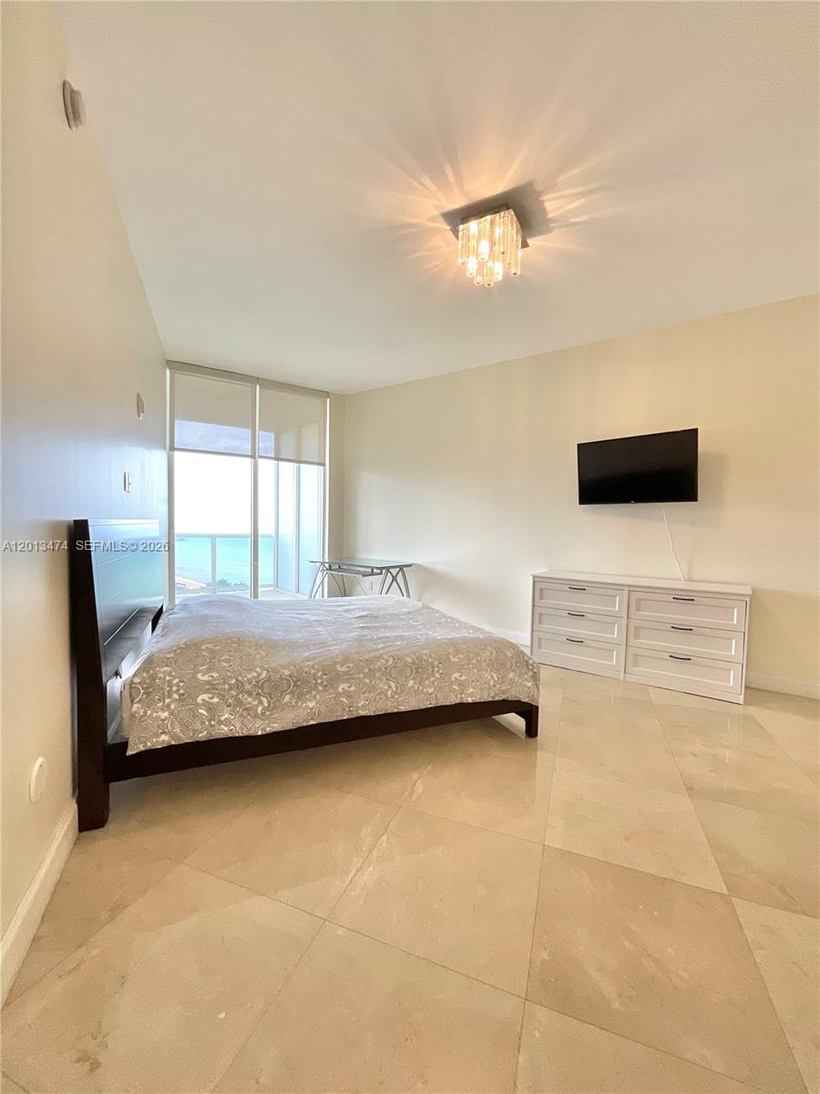 TDR TOWER I CONDO - Residential