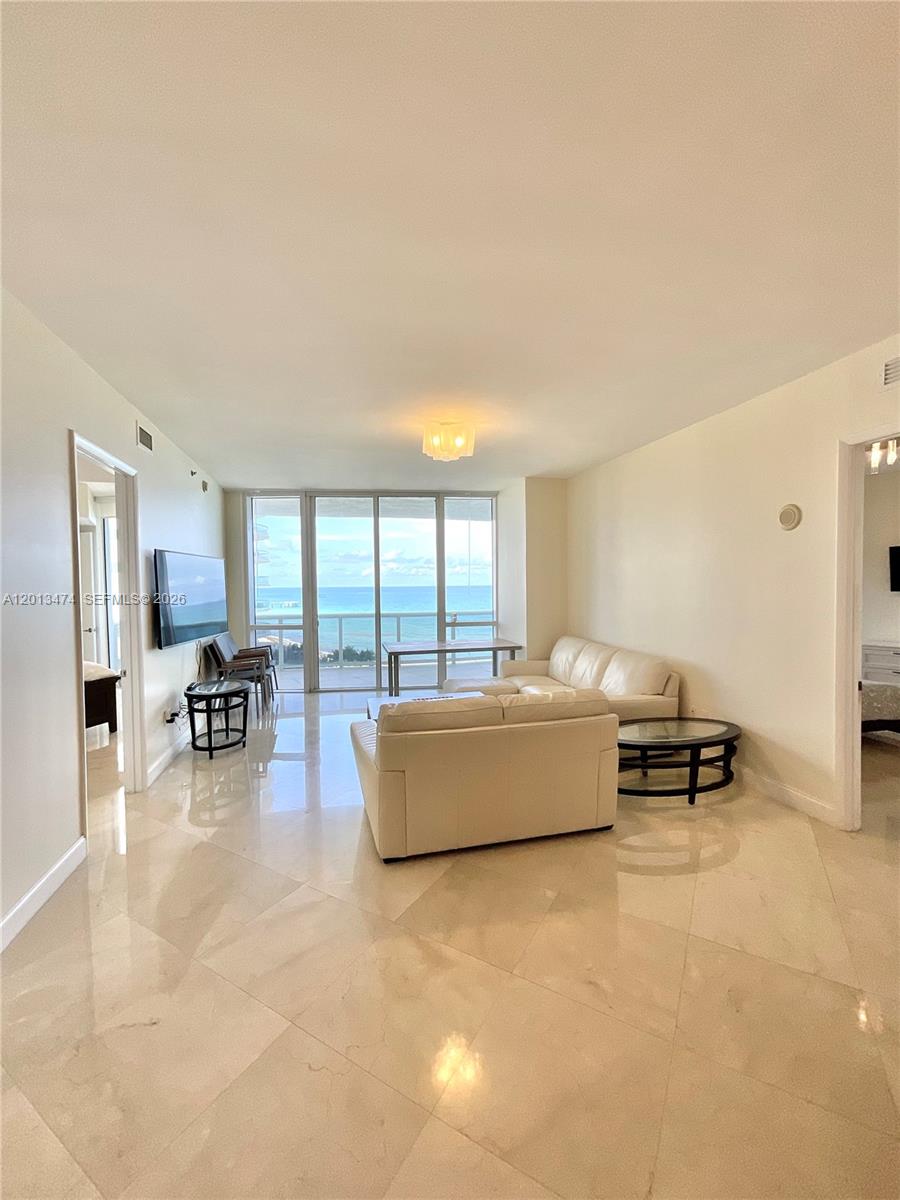 TDR TOWER I CONDO - Residential