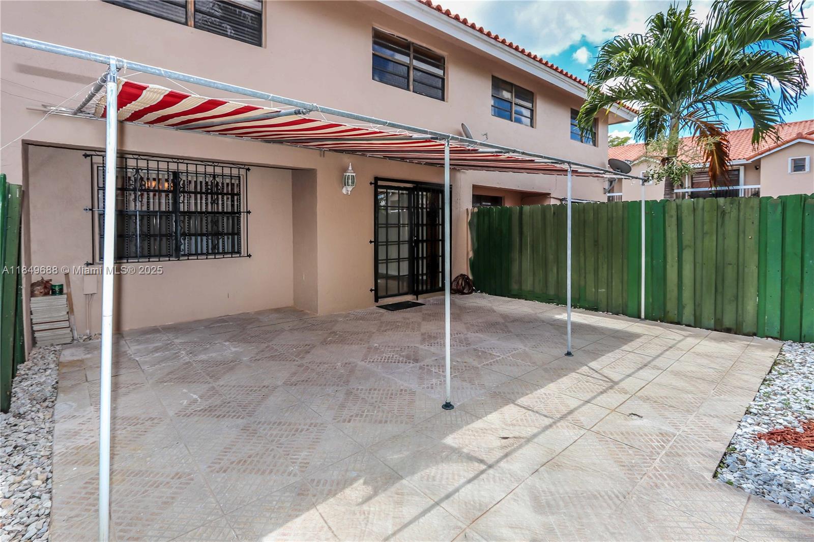 PATIO GRANDE II TOWNHOMES - Residential