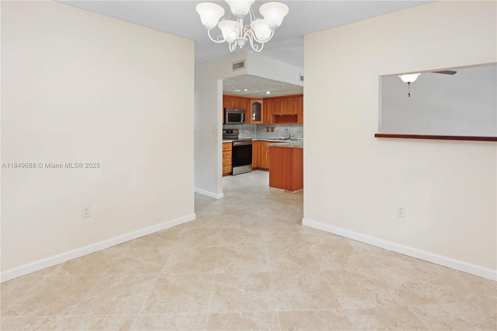 PATIO GRANDE II TOWNHOMES - Residential