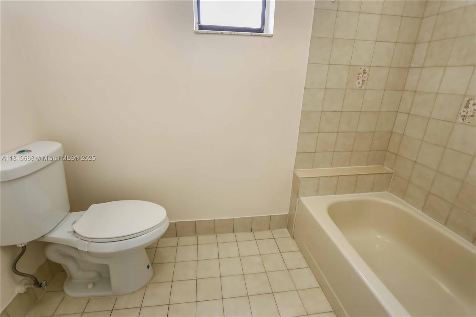 PATIO GRANDE II TOWNHOMES - Residential