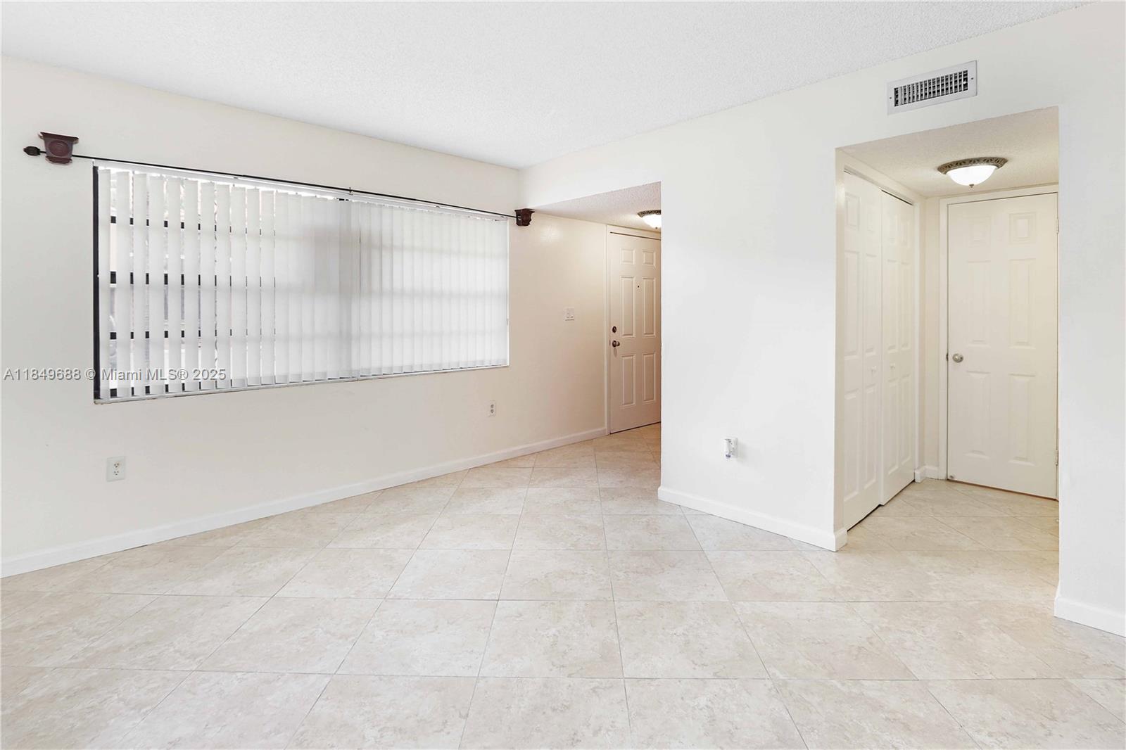 PATIO GRANDE II TOWNHOMES - Residential