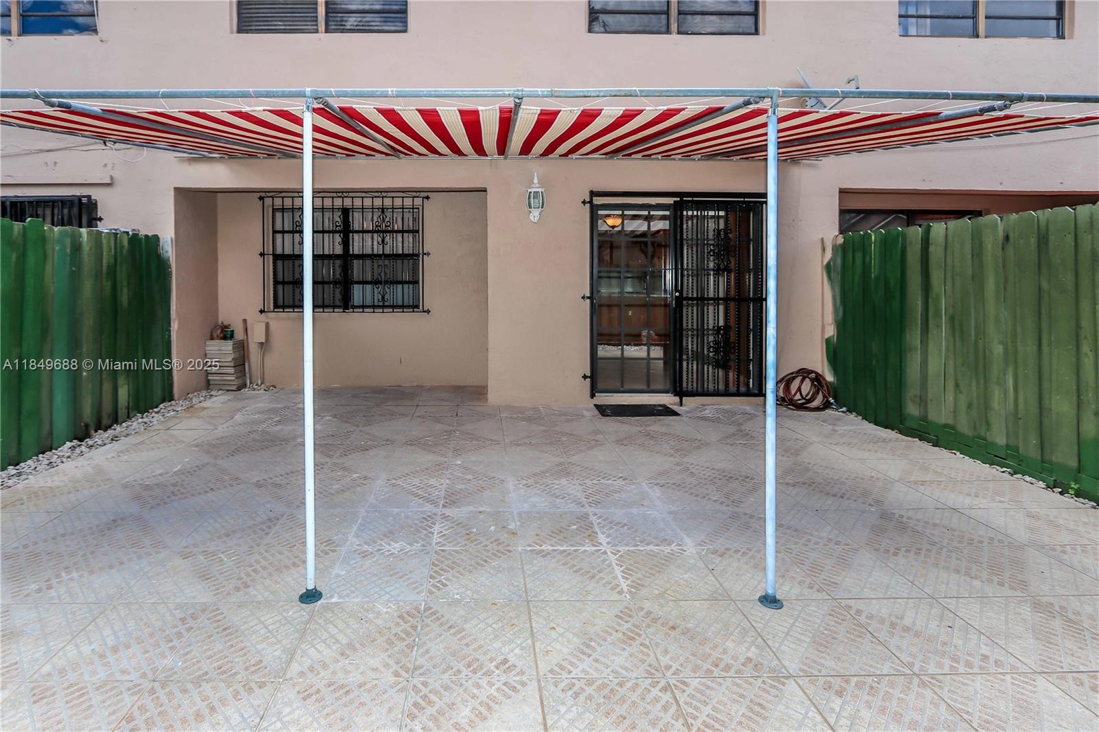 PATIO GRANDE II TOWNHOMES - Residential