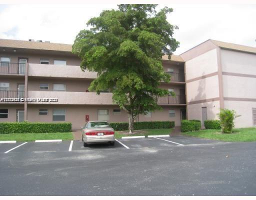 SANDS POINT CONDOMINIUM V - Residential