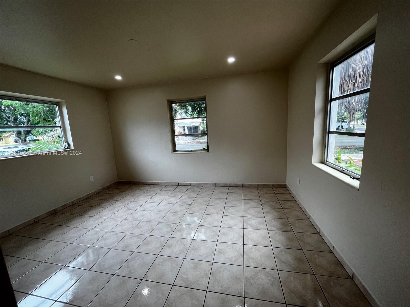 CORAL GATE SEC A - Residential Lease