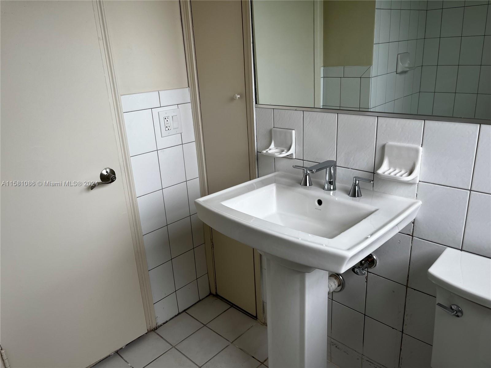 CORAL GATE SEC A - Residential Lease