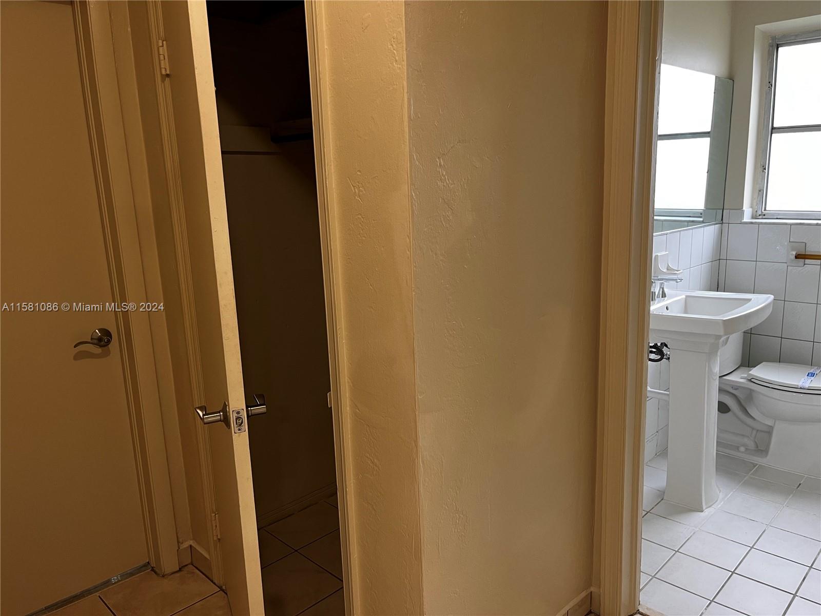 CORAL GATE SEC A - Residential Lease