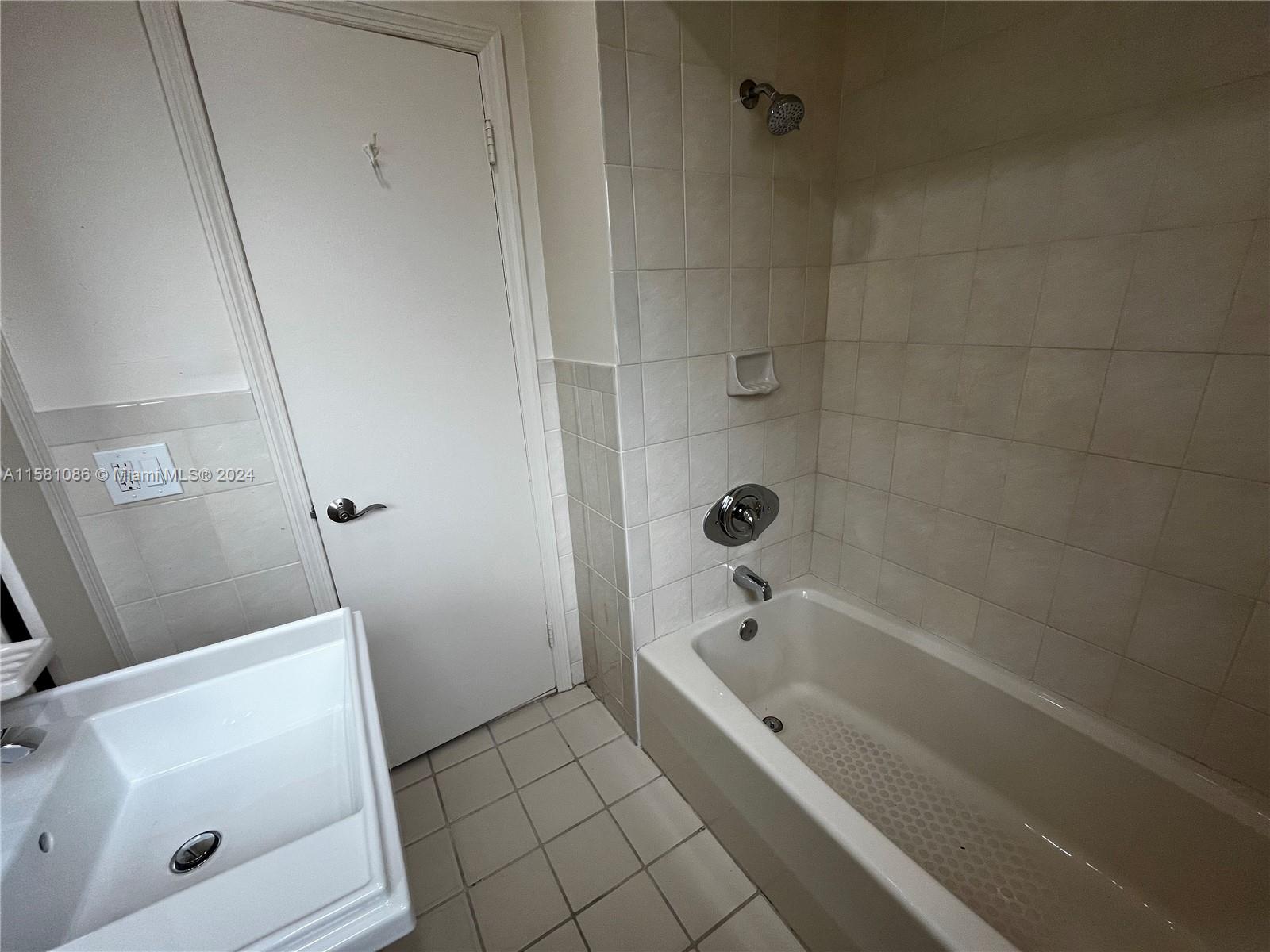 CORAL GATE SEC A - Residential Lease