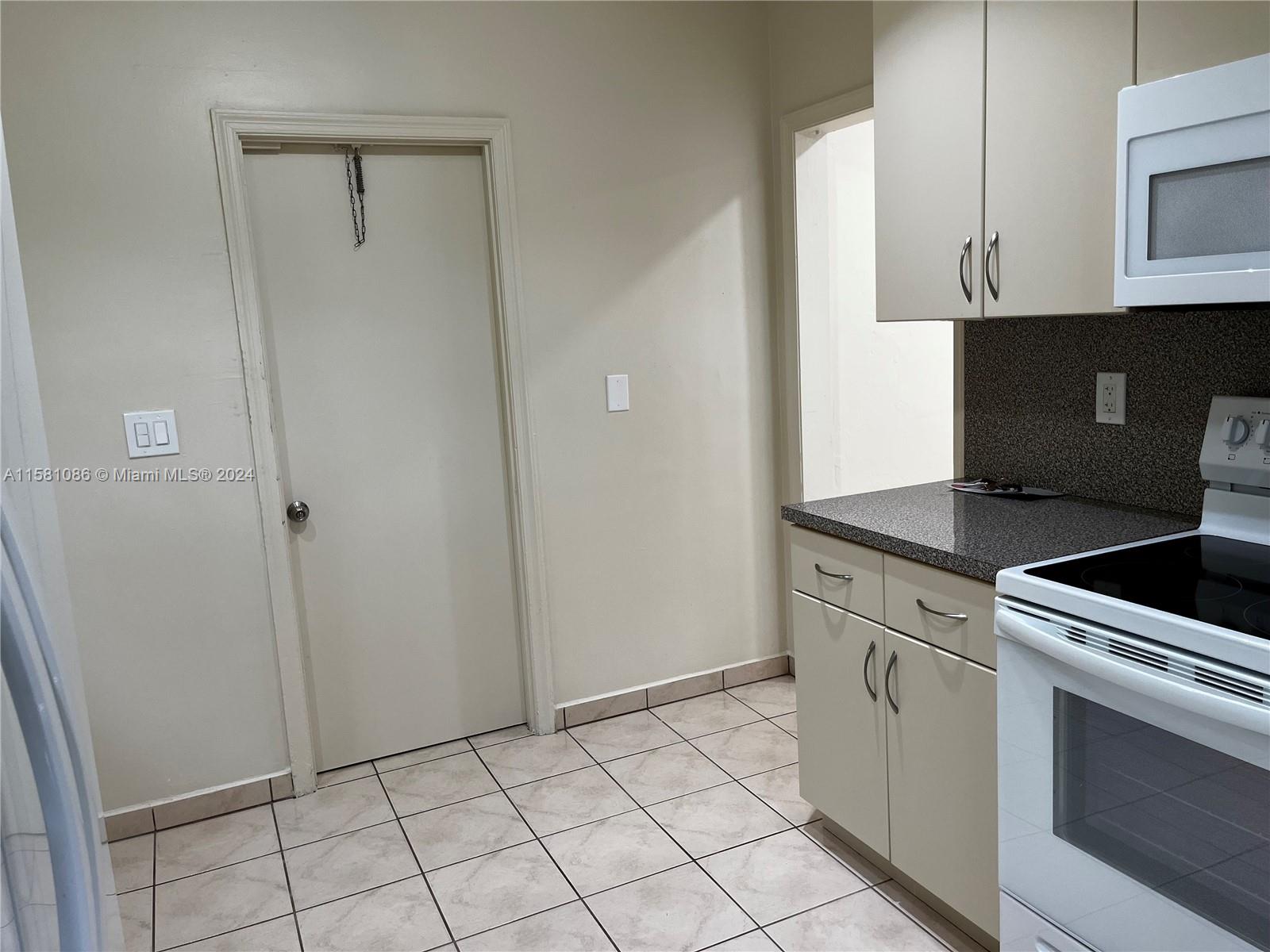 CORAL GATE SEC A - Residential Lease