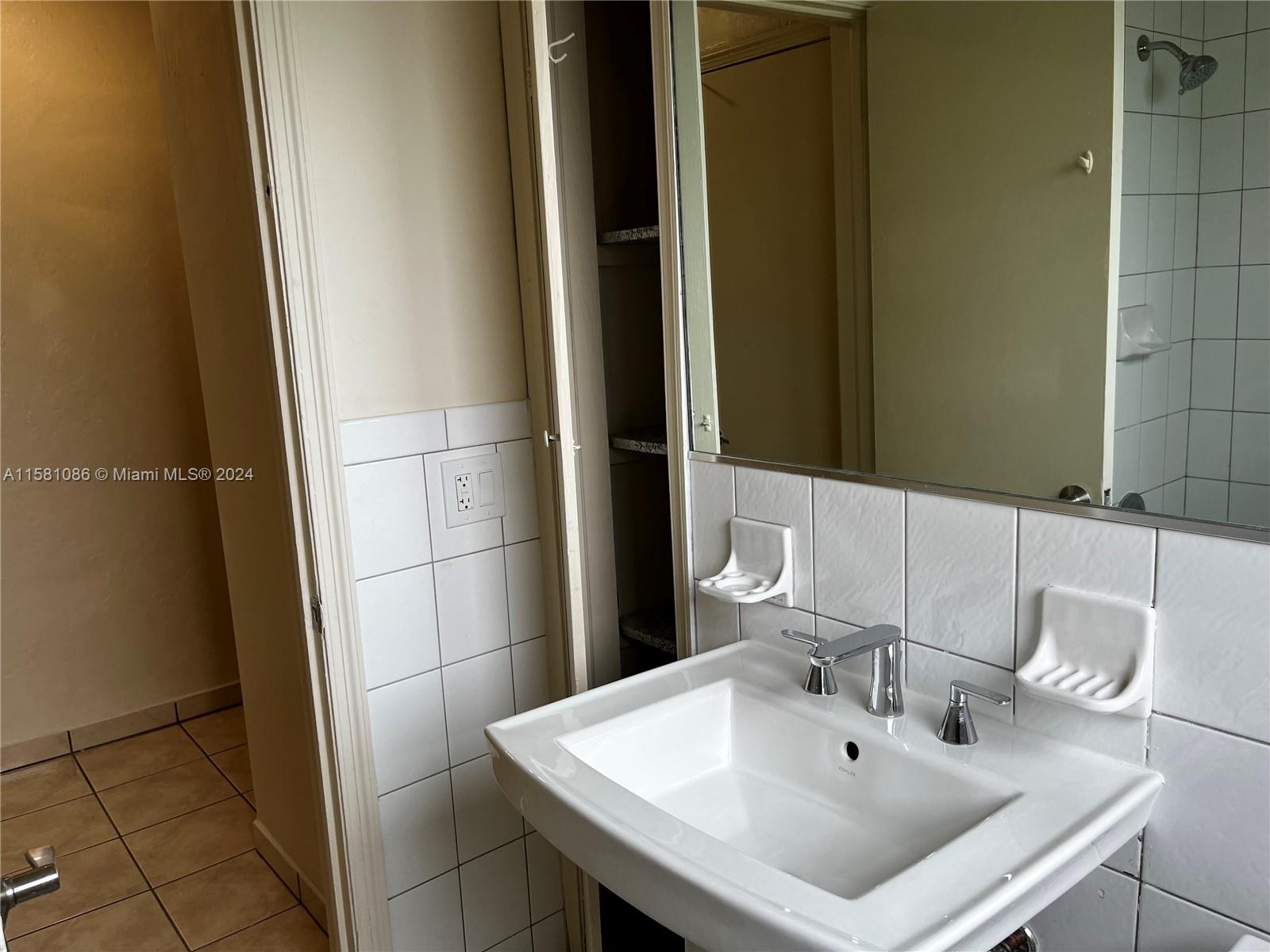 CORAL GATE SEC A - Residential Lease